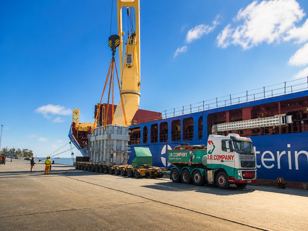 Operação de comércio exterior da J.R. Company — transporte internacional de cargas